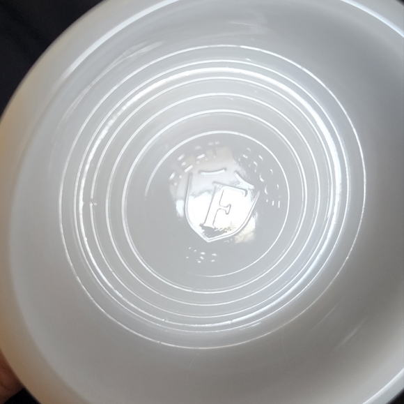 Federal Glass Iridescent Milk Glass Beer Stine - Picture 9 of 10